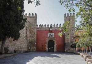 Lee más sobre el artículo Dónde comprar entradas para el Alcázar y la Catedral de Sevilla